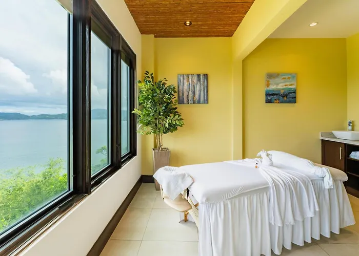 360 Splendor 308f-ocean View Residence-breakfast Included! Apartamento *