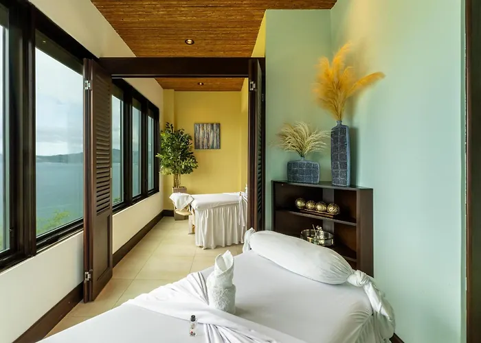 360 Splendor 308f-ocean View Residence-breakfast Included!